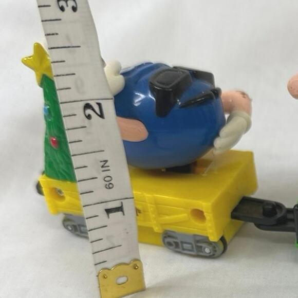 M&M mini Christmas train set of 4 - Picture 12 of 12